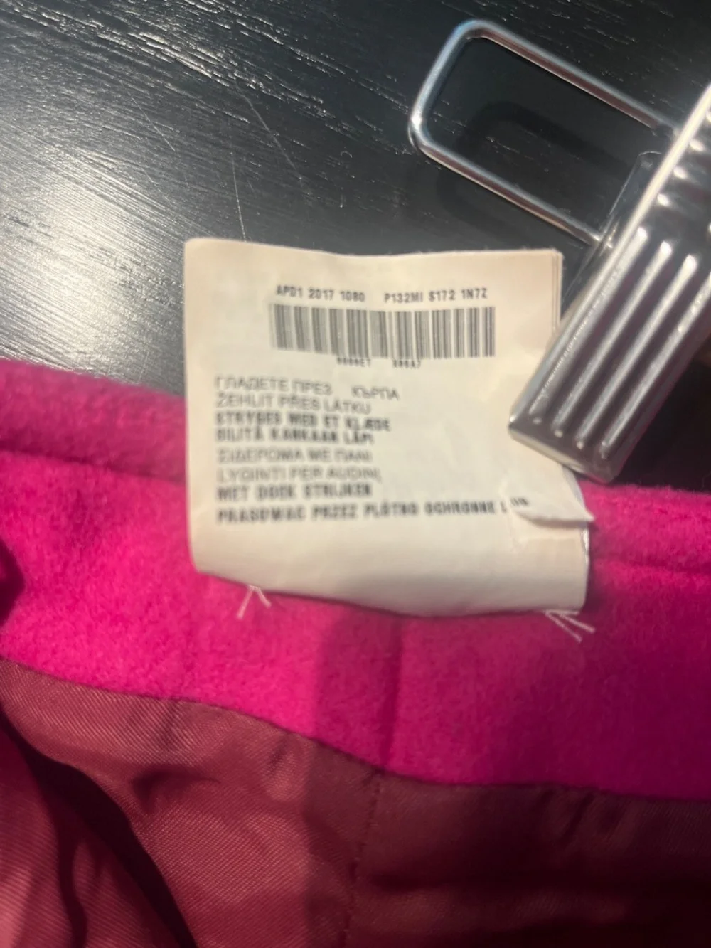 Prada Milano fuchsia  pink wool button skirt -The Angel Wears Prada! - Picture 8 of 9